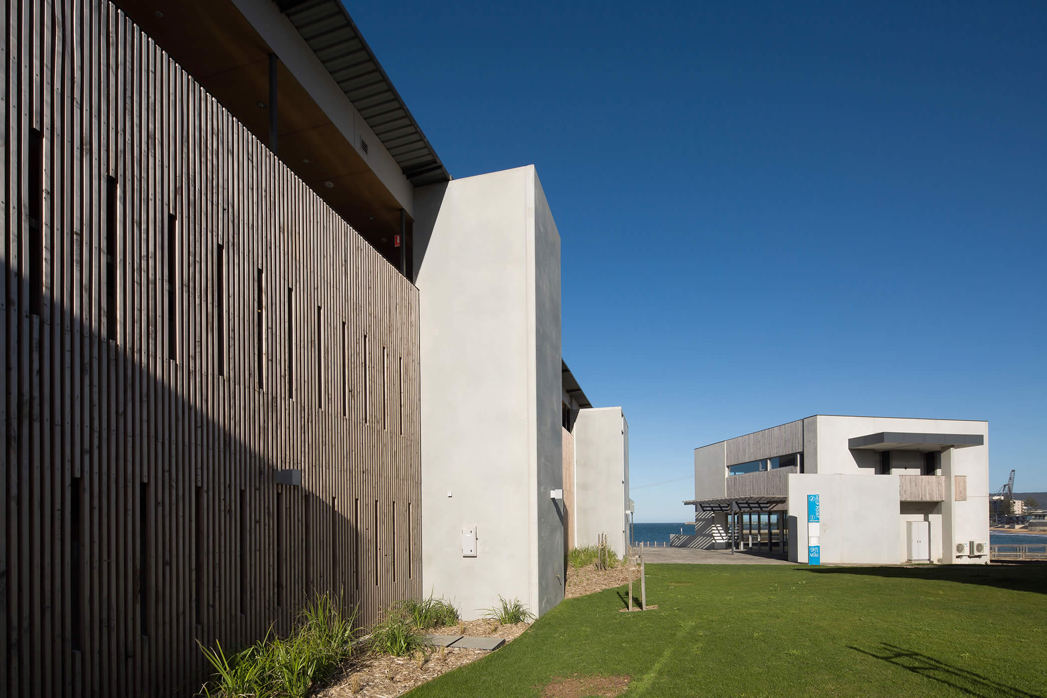 UTAS West Park Student Residences, Tasmania: A student common room/laundry and lecturer apartment building promotes opportunities for interpersonal interaction and learning in the globalised information age. Photo by Thomas Ryan.